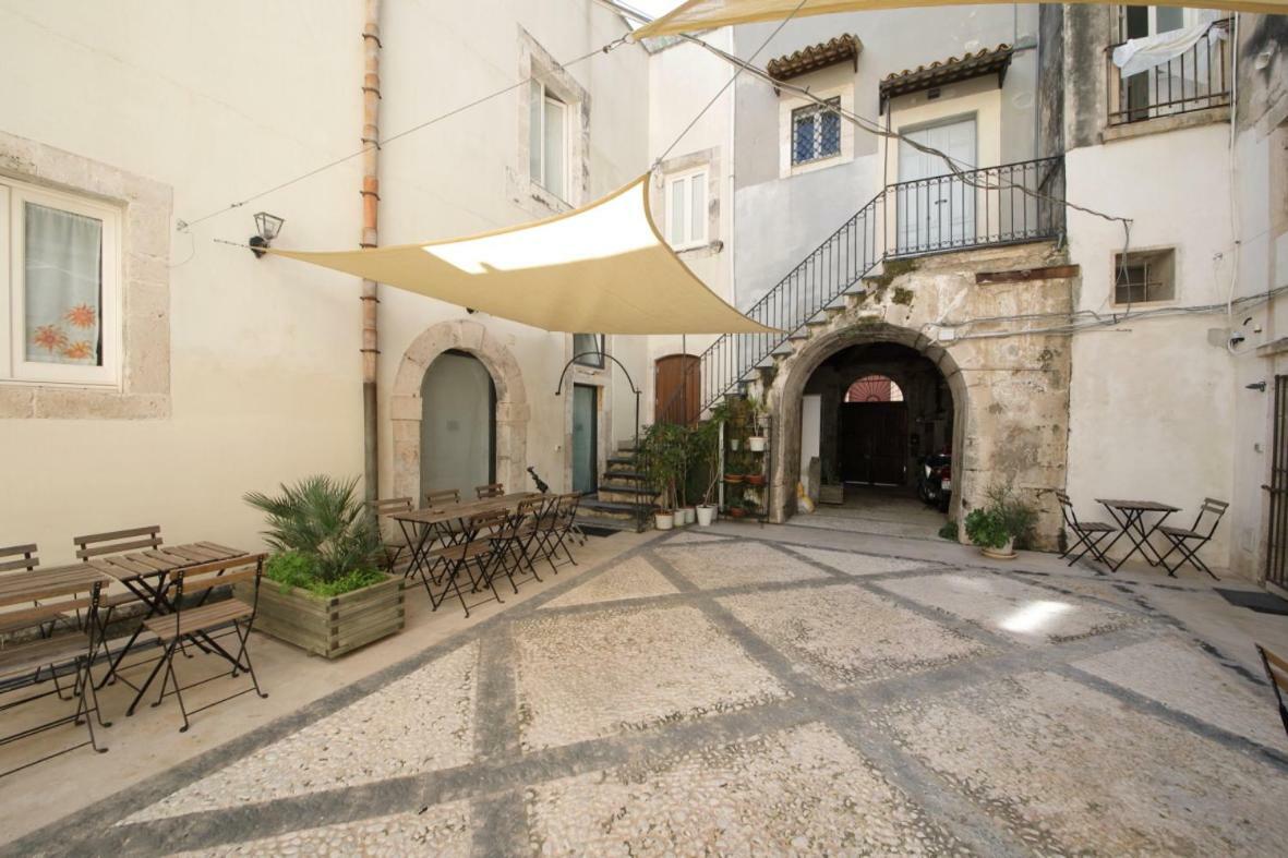 סירקוזה Suite San Giuseppe 2 מראה חיצוני תמונה